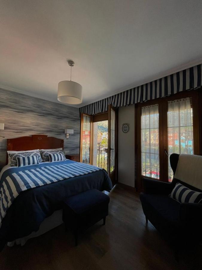 Hotel Rural El Torrejon アレナス・デ・カブラレス エクステリア 写真