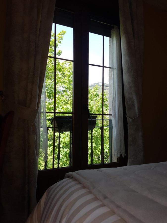 Hotel Rural El Torrejon アレナス・デ・カブラレス エクステリア 写真